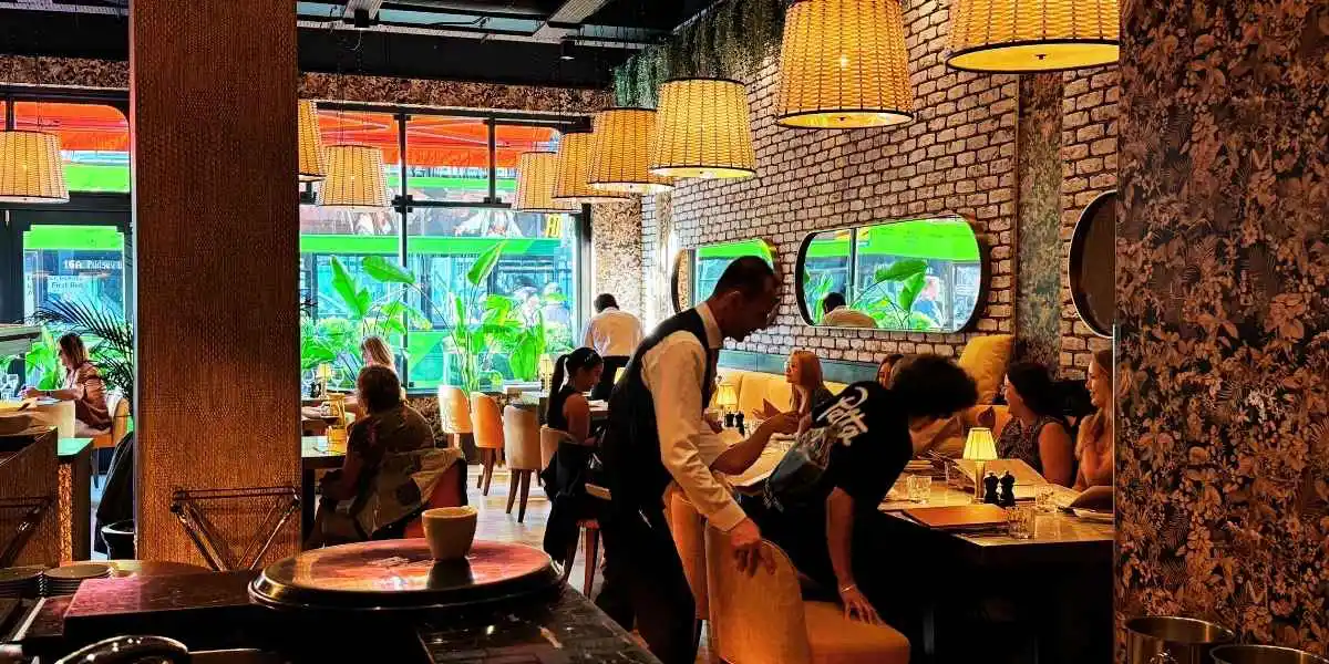 Leeds marriott and ginos