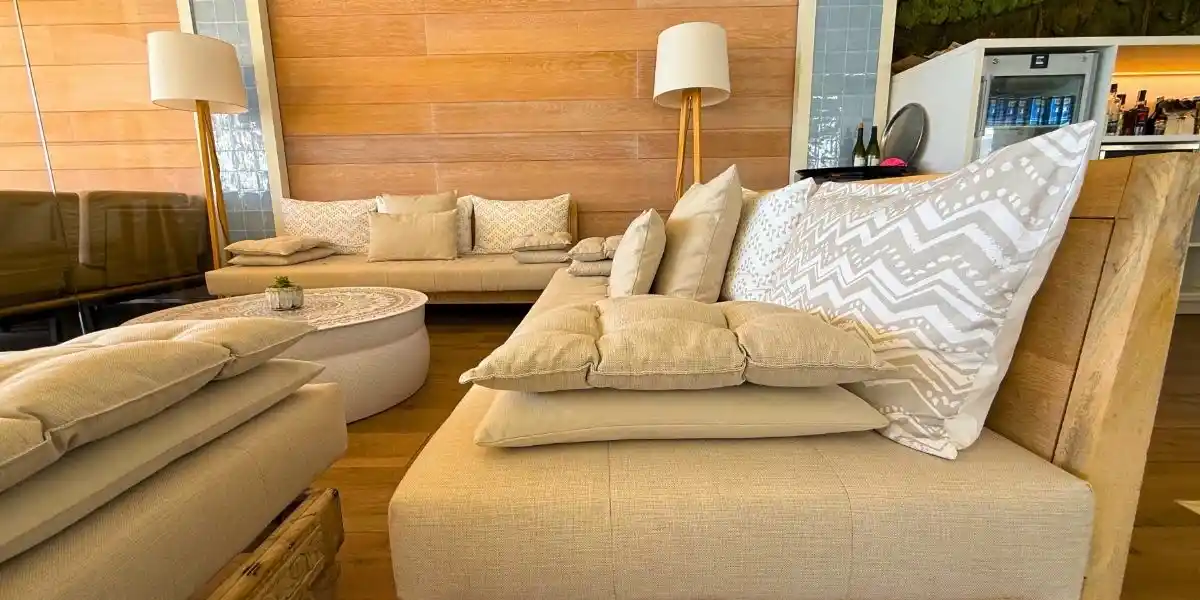 inside the one lounge at amare beach hotel