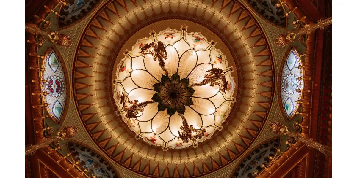 light fitting inside brighton pavilion