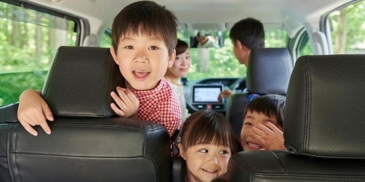 children in a car