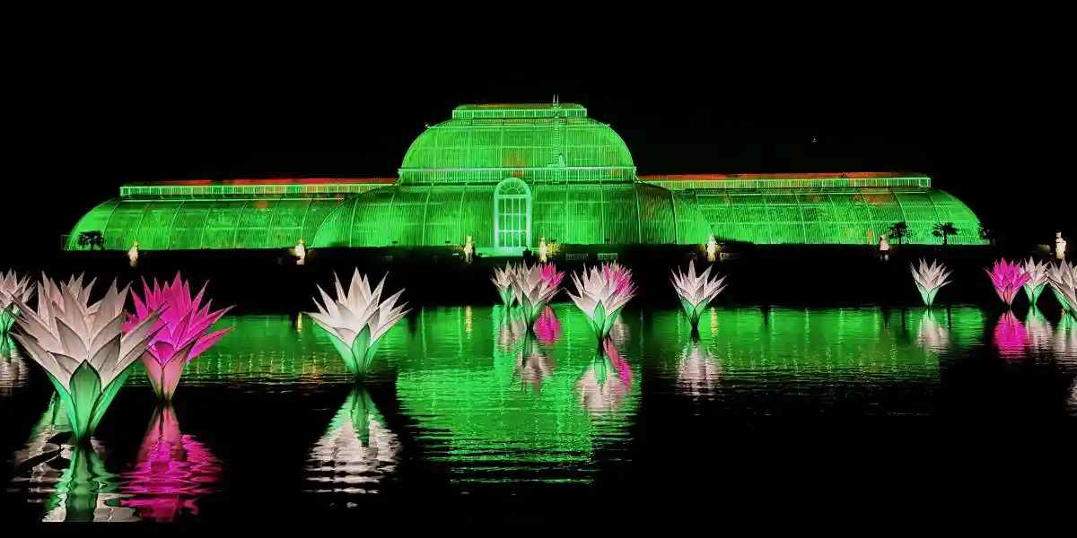 The Glasshouse at Kew Gardens illuminated to celebrate Christmas