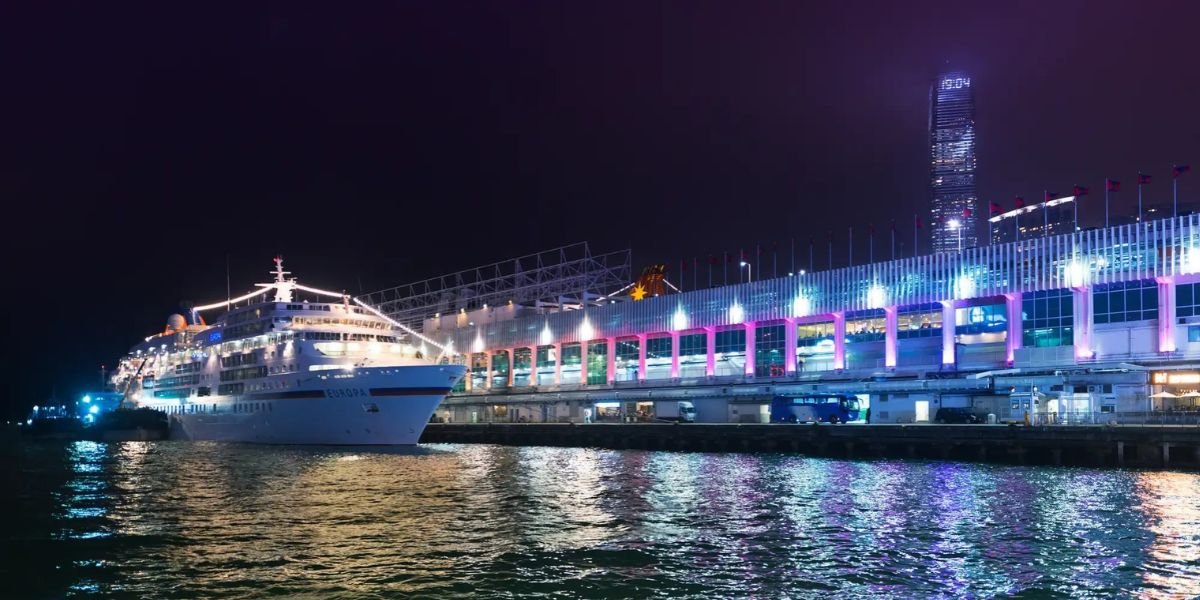 Ocean Terminal at Harbour City in Tsim Sha Tsui, Hong Kong