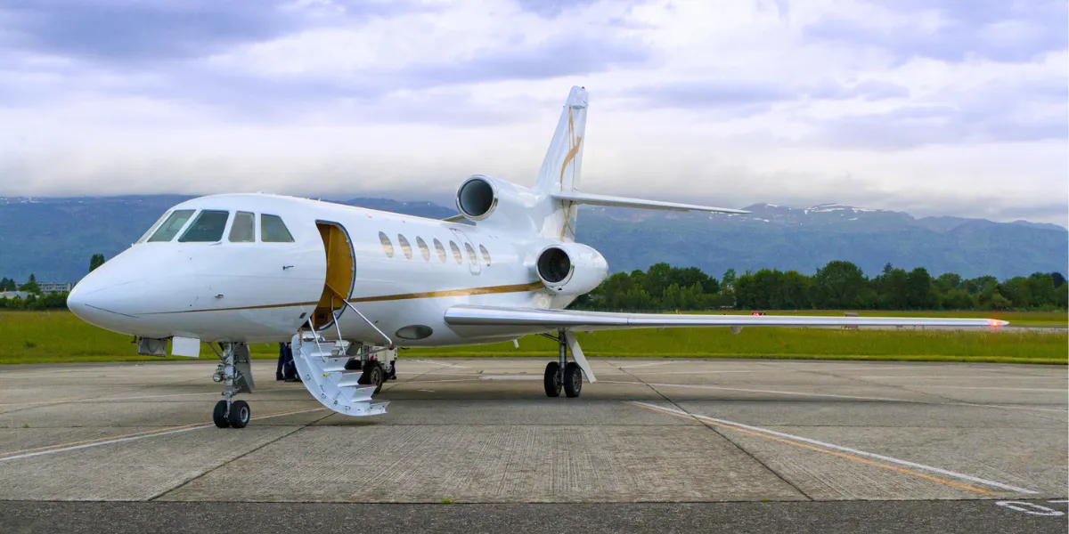 a private plane on the runway